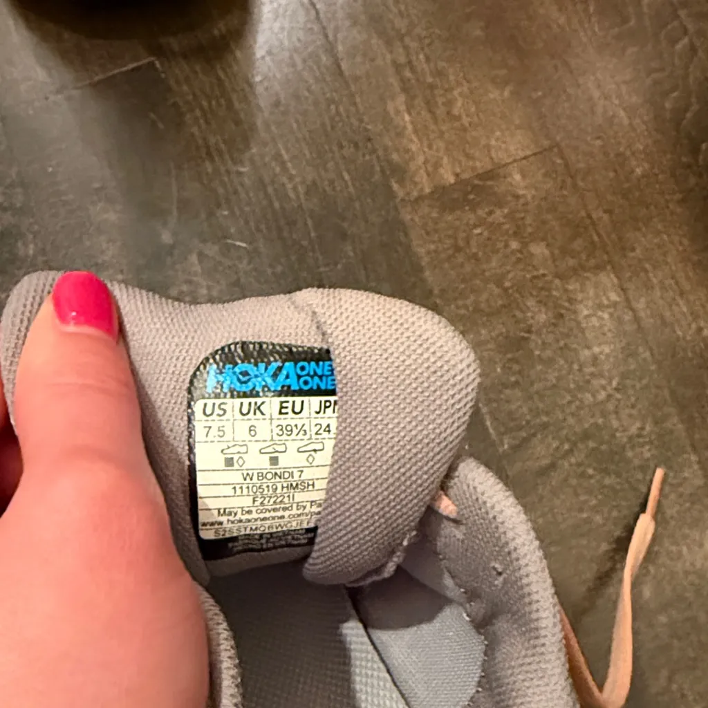 Hoka One One White and Peach Athletic Shoes Orange Size 7.5 - Image 6