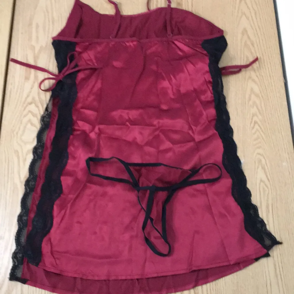 Bin 18 New Sainty Silky Lacey Chemise Lingerie Pajama Gown & Thongs Size Medium White - Image 4