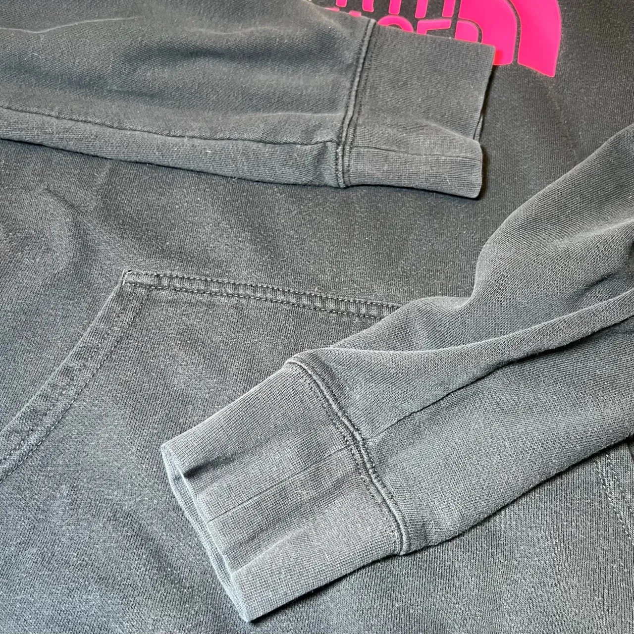 North Face Hoodie Womens Small Black Pullover Pink Logo Streetwear Cozy‎ Casual - Image 10