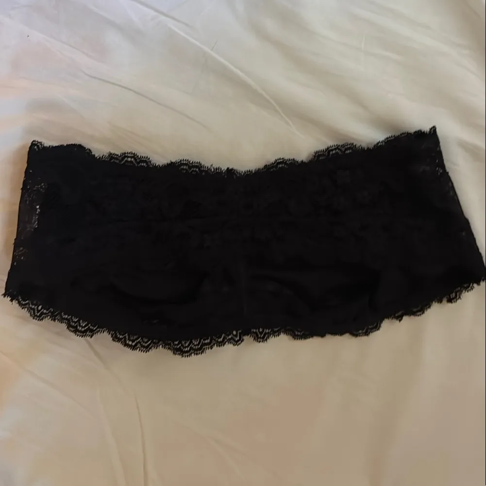 Black Lace Bandeau - Image 2