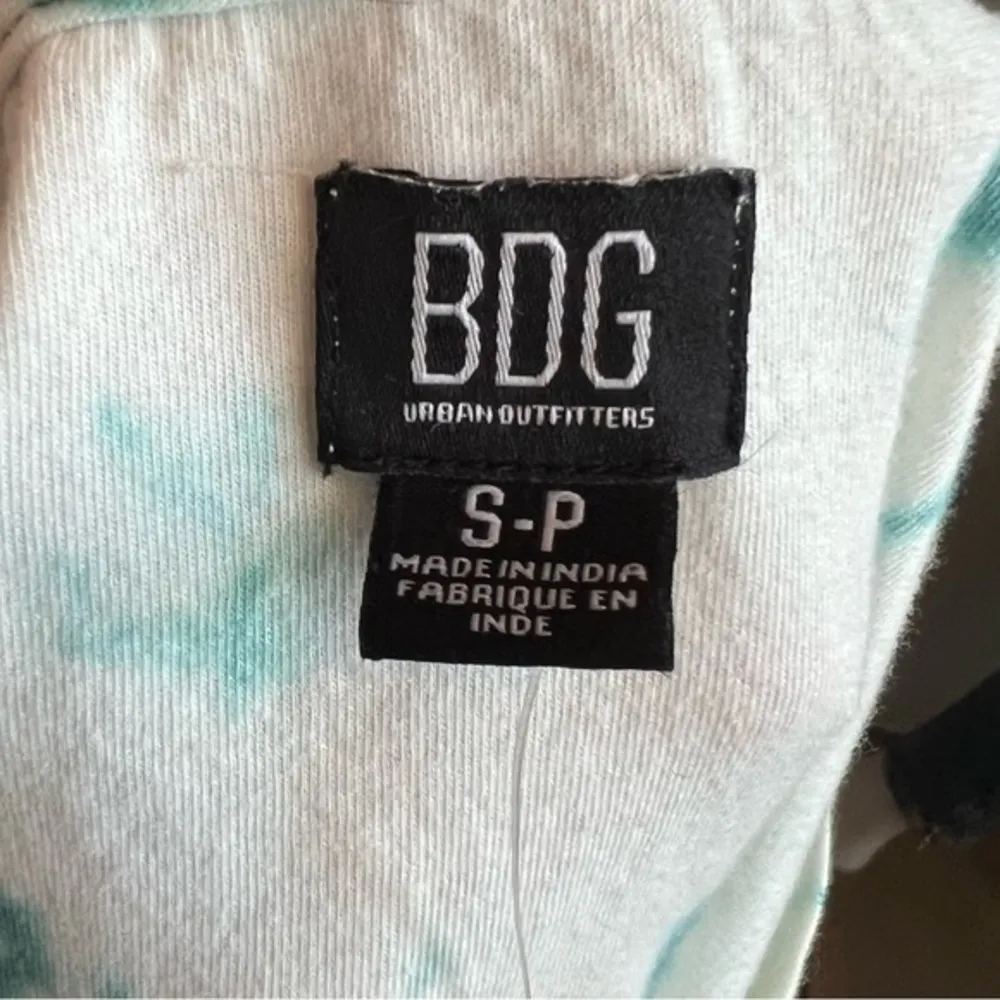 BDG White Green Tie Dye Raw Edge Oversized Muscle Tee Shirt Top Size Small - Image 6