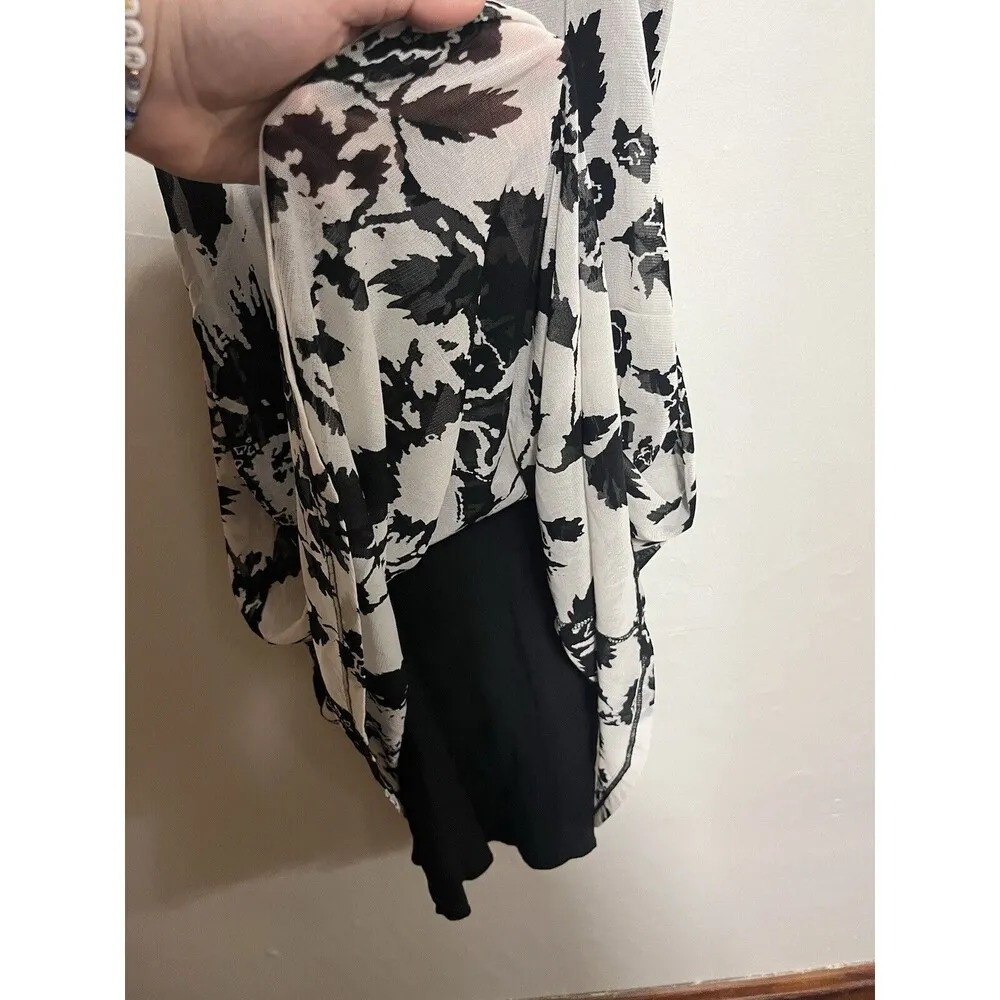 Karen Kane  Size Large Dress - Image 2