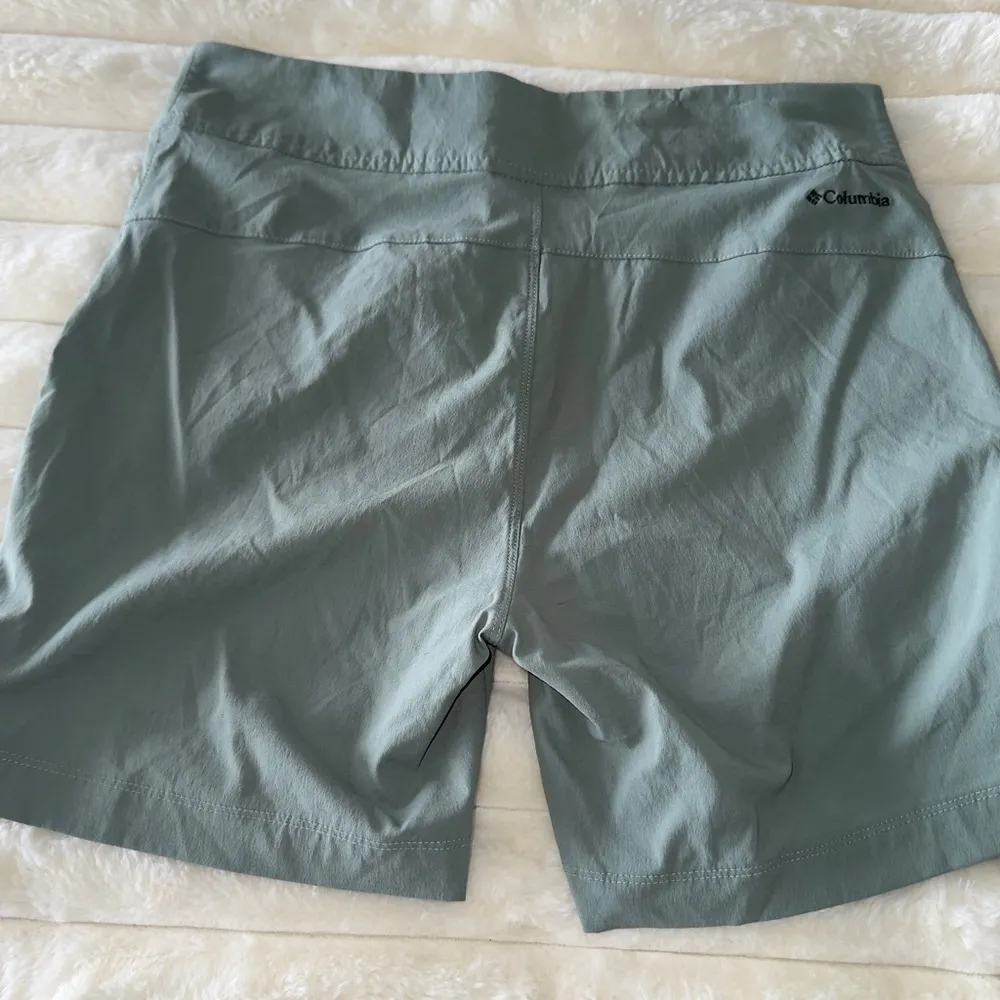 Columbia women’s hiking Sandy River Shorts - Image 4