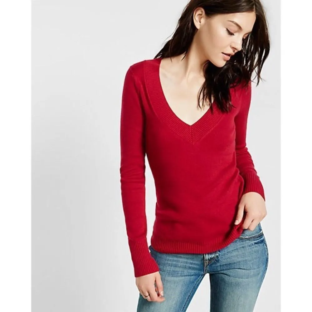 ✨Fitted V-Neck Sweater✨  - Image 2