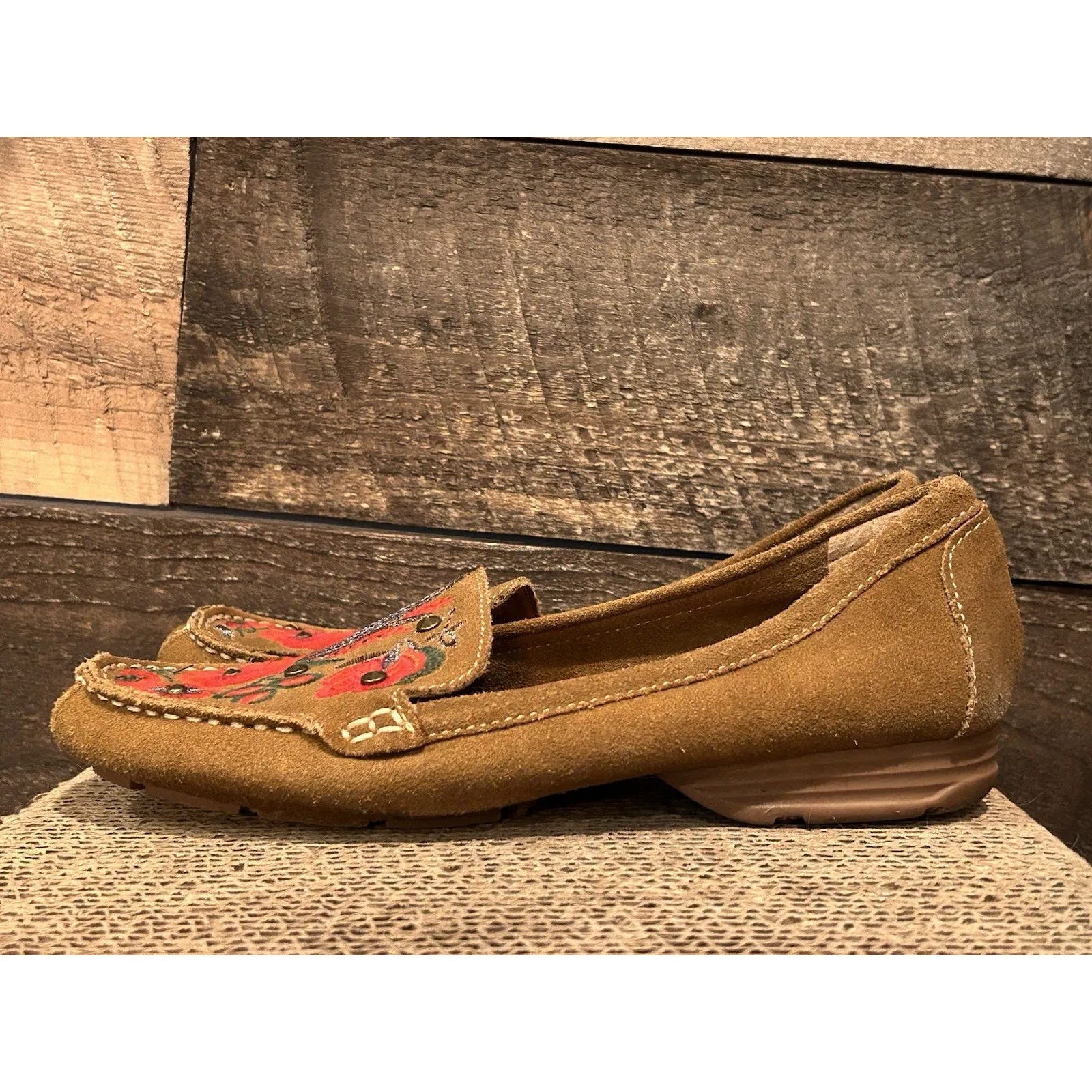 BARETRAPS‎ Otella Rawhide Leather Slip On Moccasin Embroidered Floral Studded 7M - Image 2