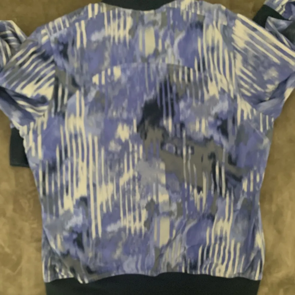 Athleta bomber style lightweight jacket size M - Image 6