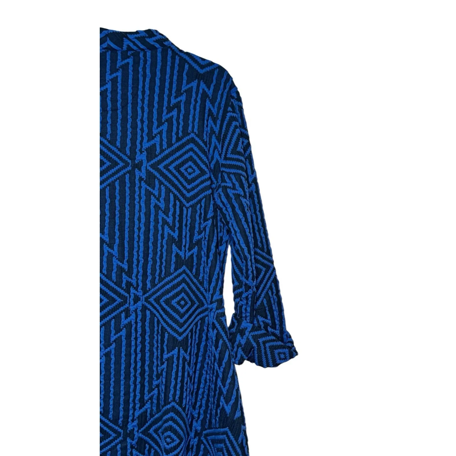 Luii Women's Jacket Textured Geometric Print Big Button Mid Length Blue Medium - Image 8