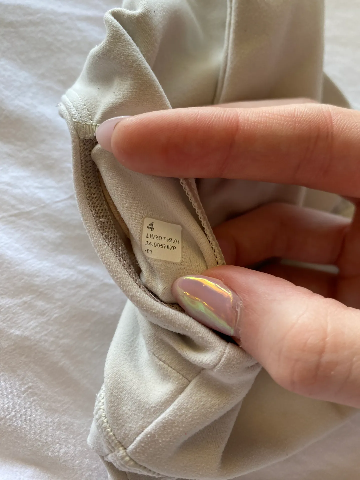 Aline V-neck Bra - Image 4