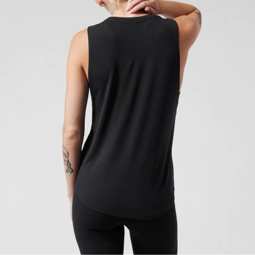 ATHLETA Cloudlight Muscle Tank in Black - Excellent Condition - Image 2