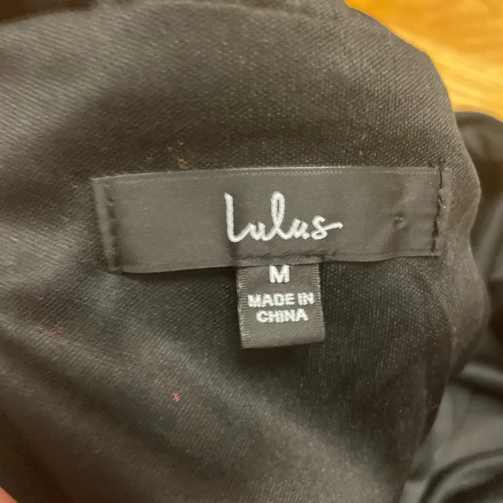 Lulu’s Light Me Up Magenta Sequin Bodycon Mini Dress. Size M. - Image 4