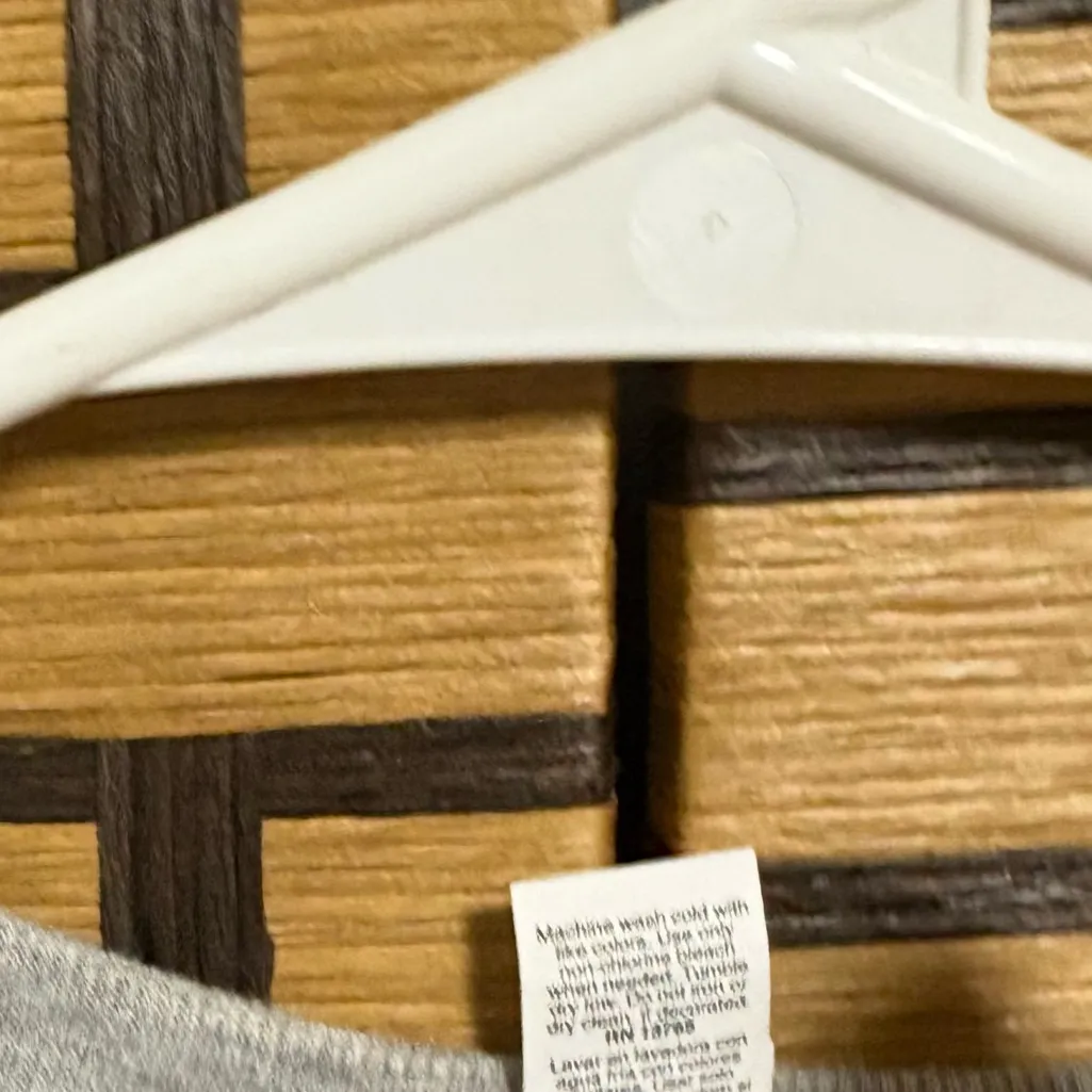 Fruit Of The Loom Know Your Worth And Then Add Tax‎ Gray Tee Size Medium - Image 5