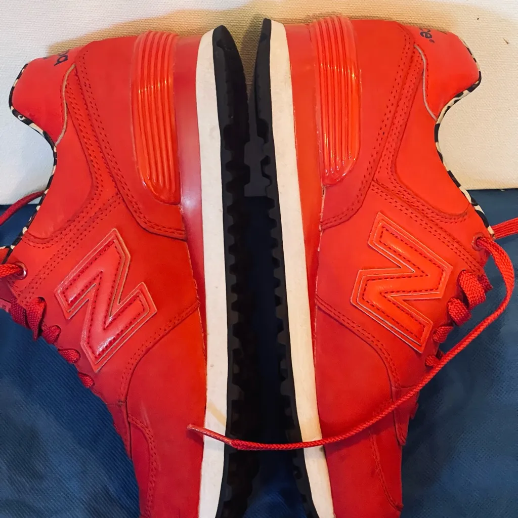 NEW BALANCE 574 CHEETAH RED - Image 3