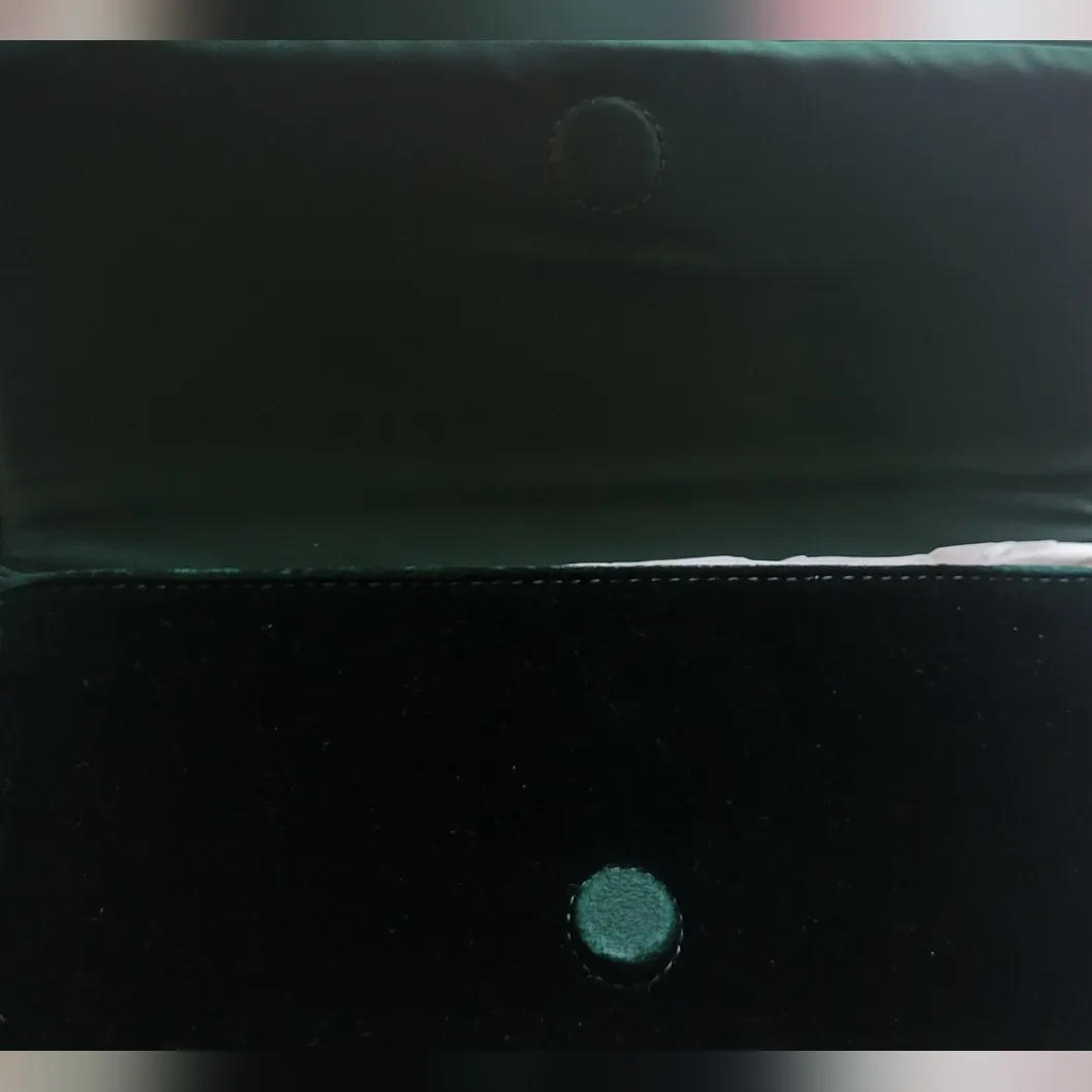 New Florence convertible clutch in velvet - Image 6