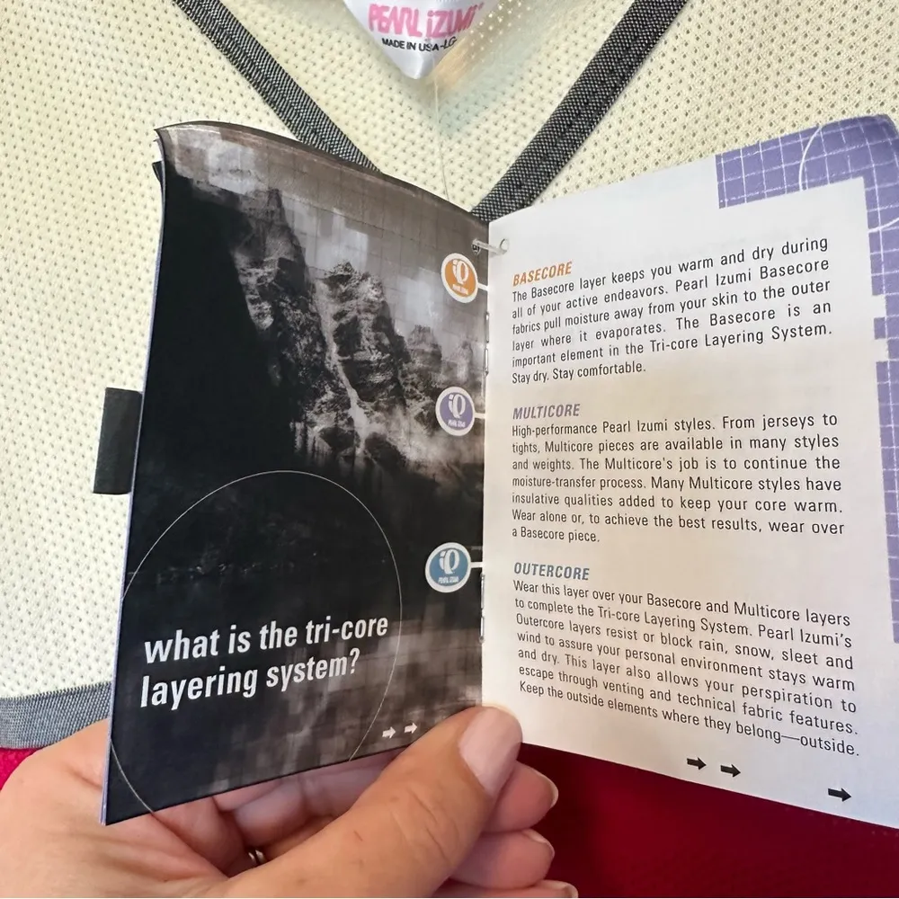 PEARL IZUMI Womens L Jersey Horizon Loose Fit Mesh Three Pocket Outdoor Cycling - Image 9