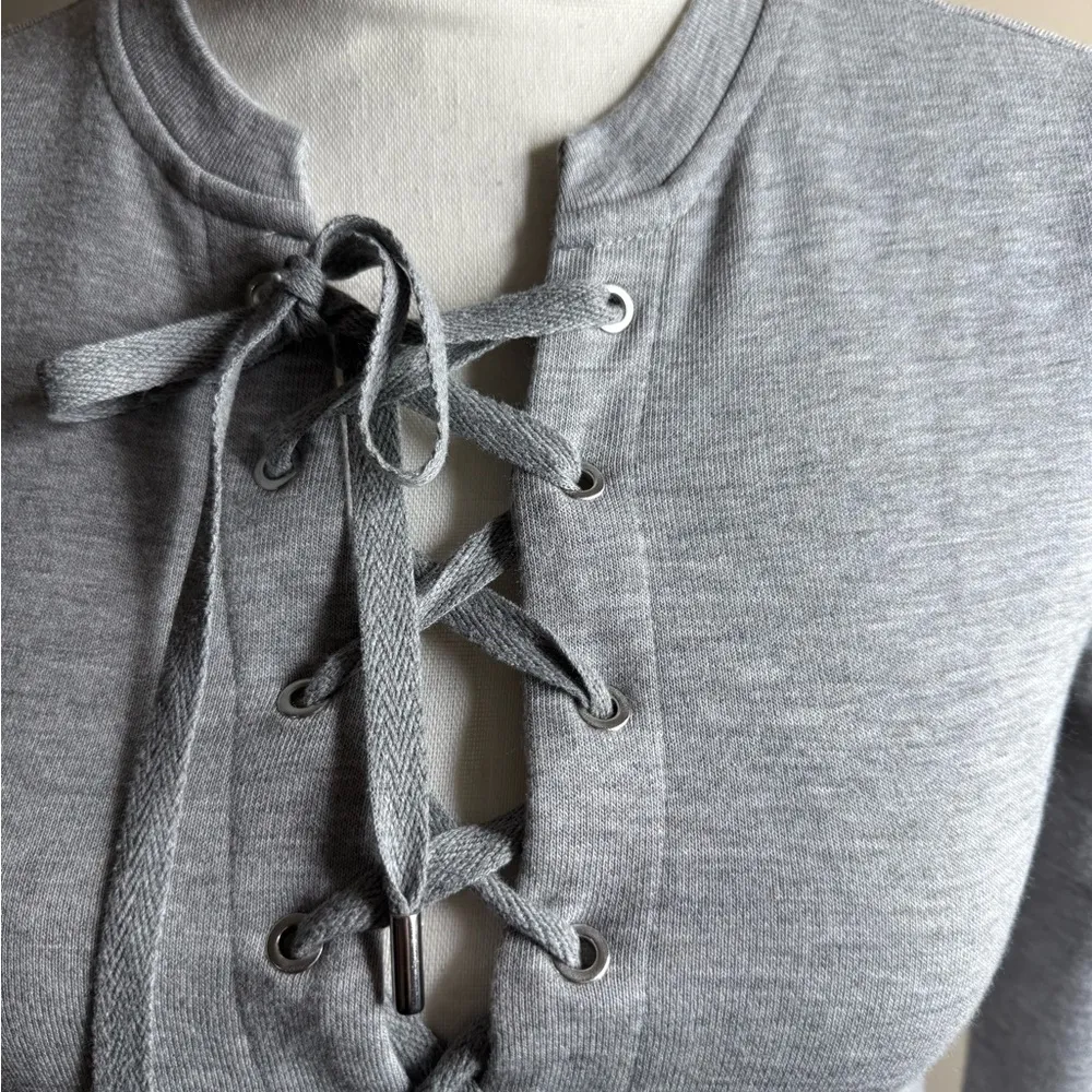 White House black market Gray Lace-Up Women's Top size XXS - Image 4