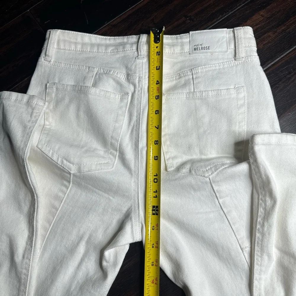 Flare bottom white jeans hippie indie casual festival coastal beach vibes Size 27 - Image 5