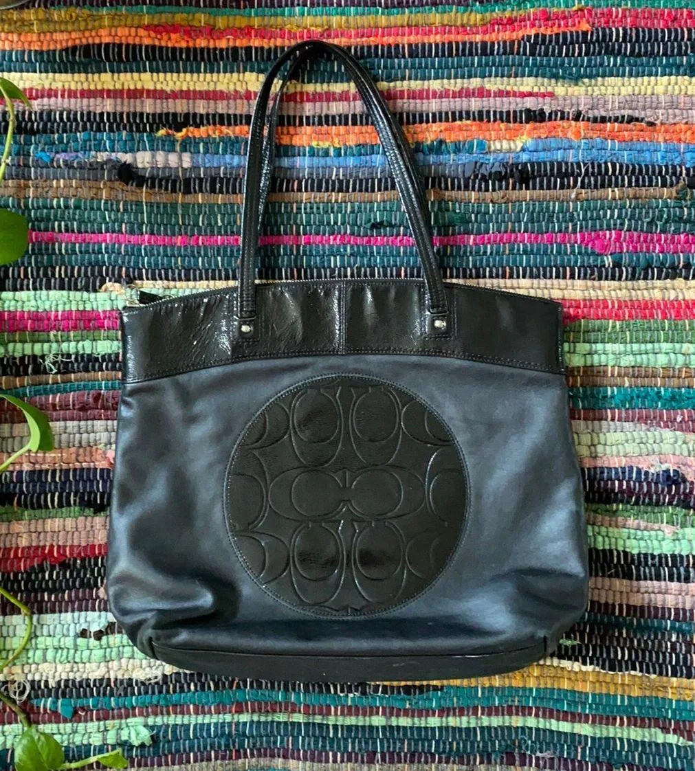 Black Leather C Pattern Tote Bag Purse - Image 2