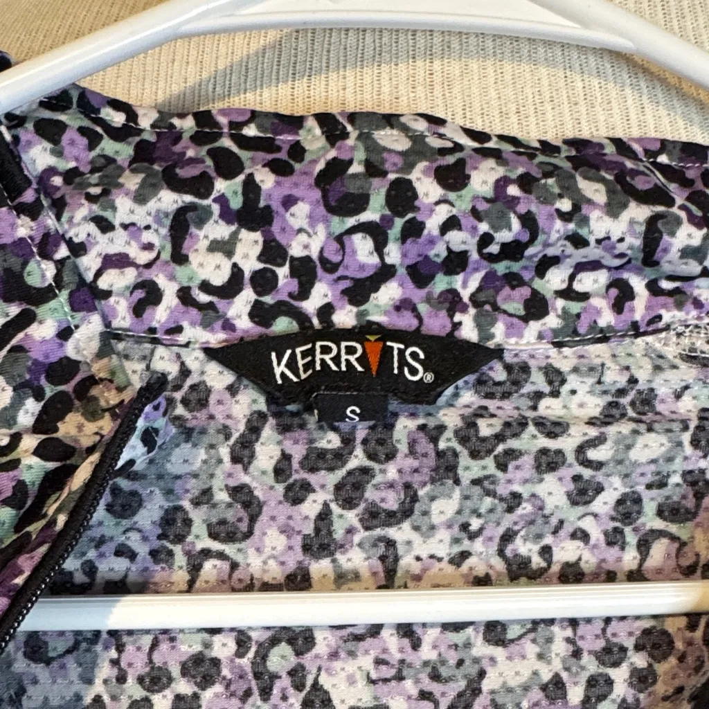 Kerrits Purple and Black Floral athletic blouse - Image 2