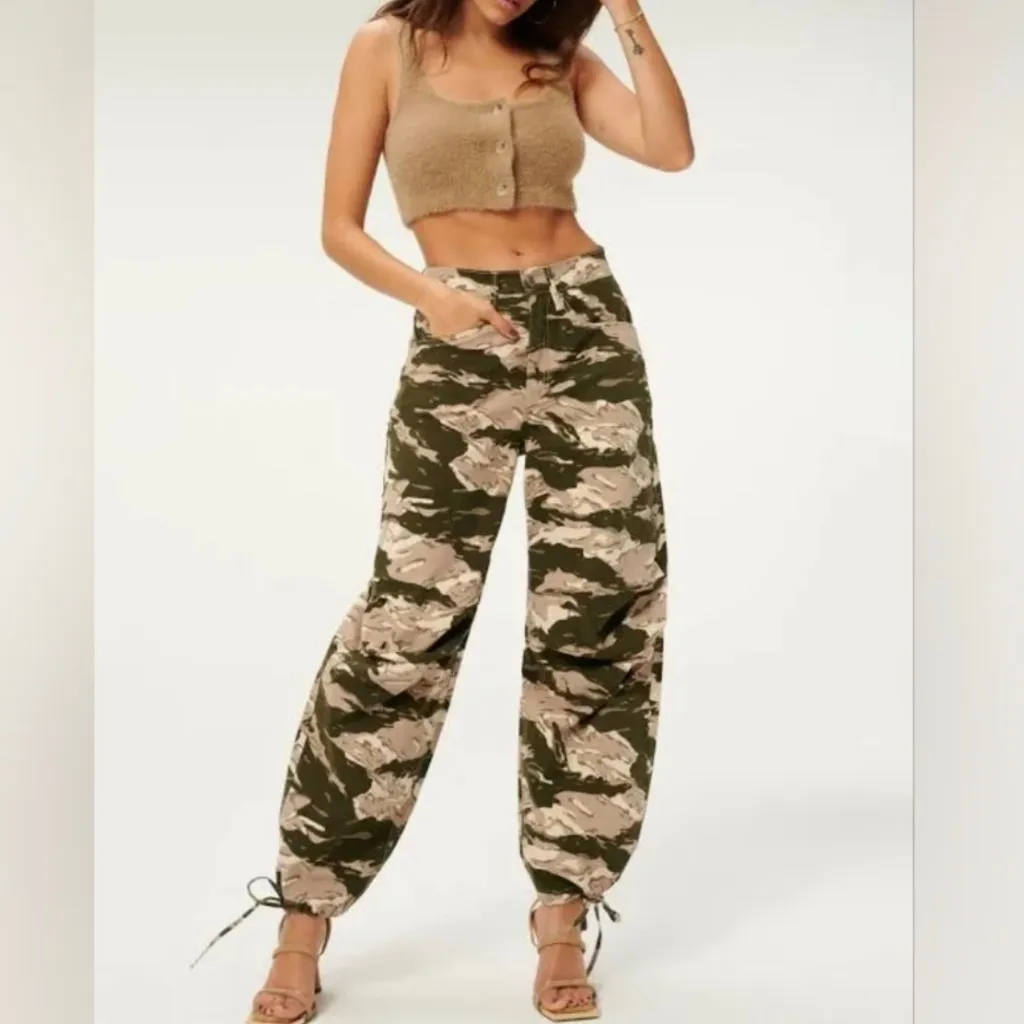 Good American Women's Camo Jogger Jeans High Rise Side Pockets Size 8/29 - Image 17