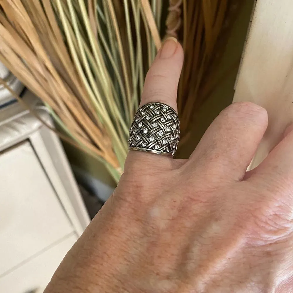Stainless Steel Weave Ring With Top Grade Crystals Ring Size 6 Silver - Image 6