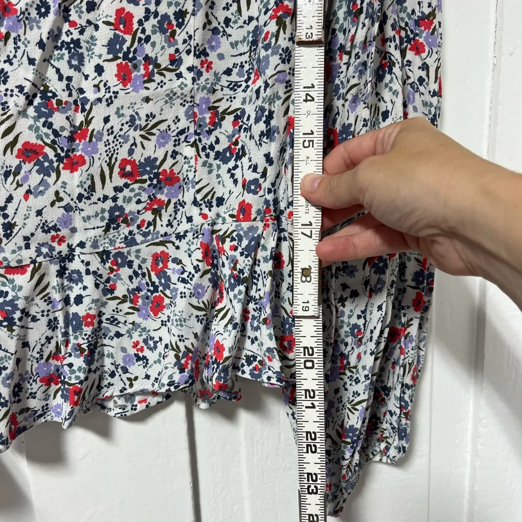 NWT Abercrombie & Fitch Floral sweetheart neckline long sleeve Blouse size med - Image 7