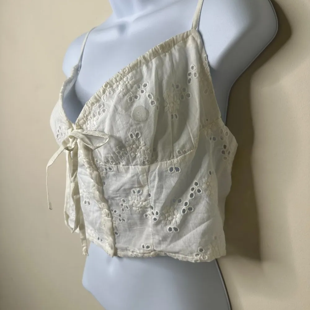 L.A. Hearts PacSun White Eyelet Embroidered Sleeveless Crop Blouse Small NEW - Image 2