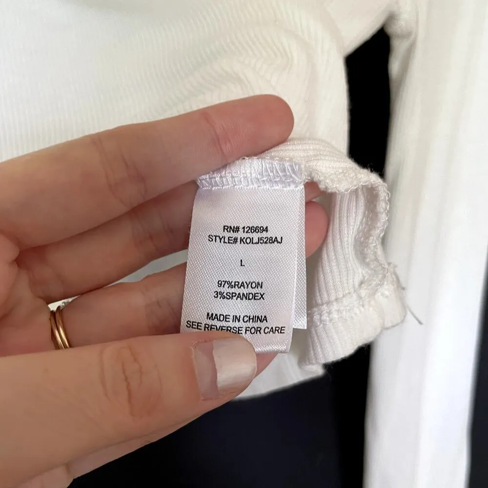 Live to be spoiled white rayon ribbed long sleeved cropped shirt women's size L - Image 4