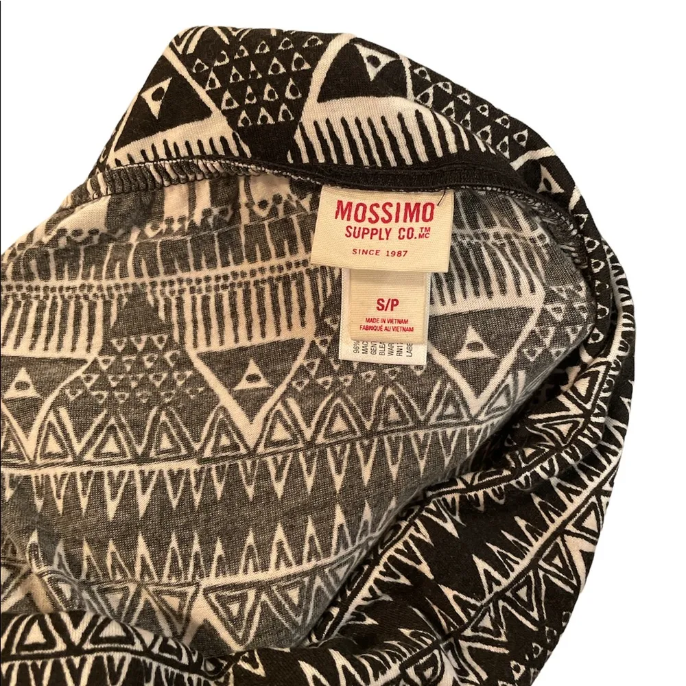 Black & White Aztec Print High Waist Maxi Skirt Size Small - Image 9