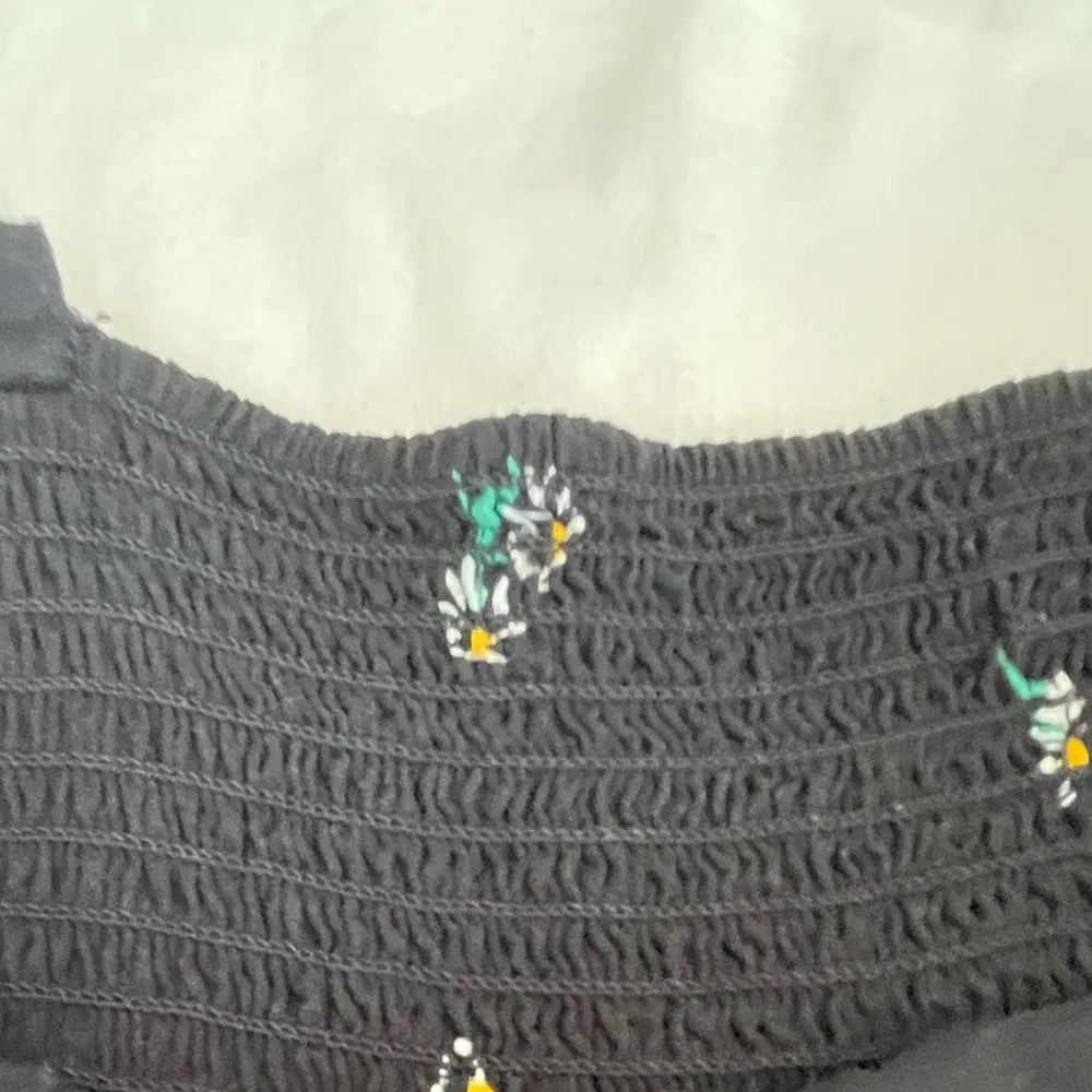 Floral Black Fit & Flare Cottage Prairie Women’s Cami Midi Old Navy Dress Size M - Image 5