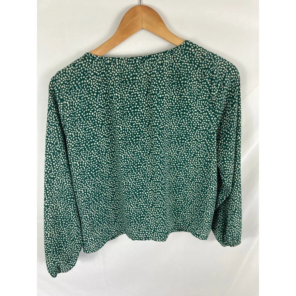 West Kei Green Patterned Blouse Size Medium - Image 4