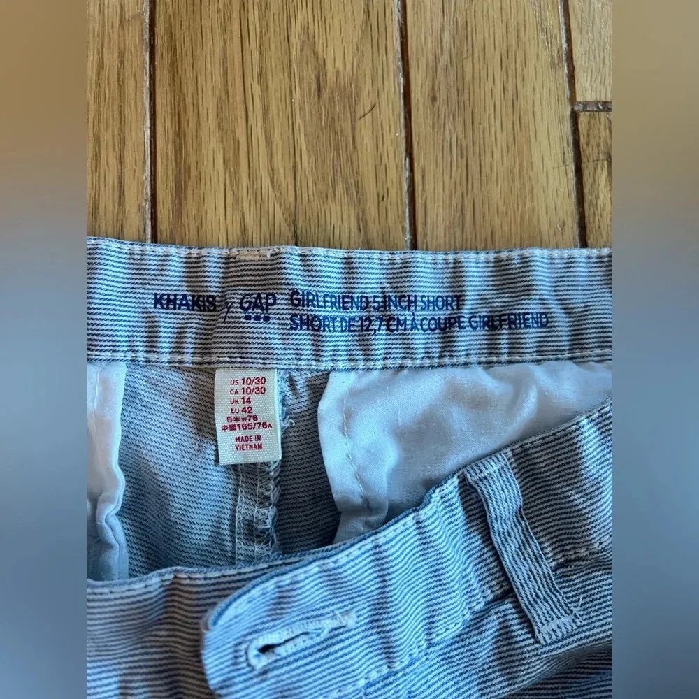 Gap - Khaki Shorts - Image 2