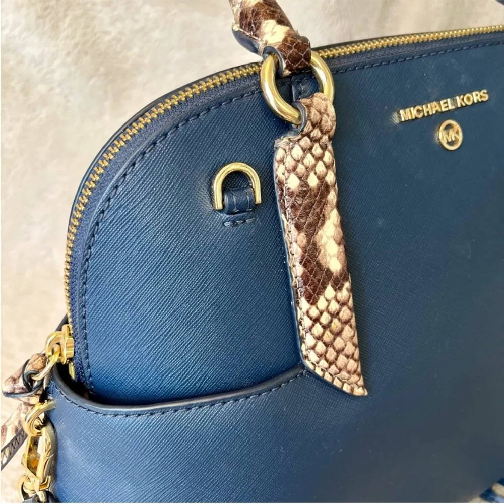 Michael Kors Hudson Embossed Snake Dome 2-Way Bag - Image 12