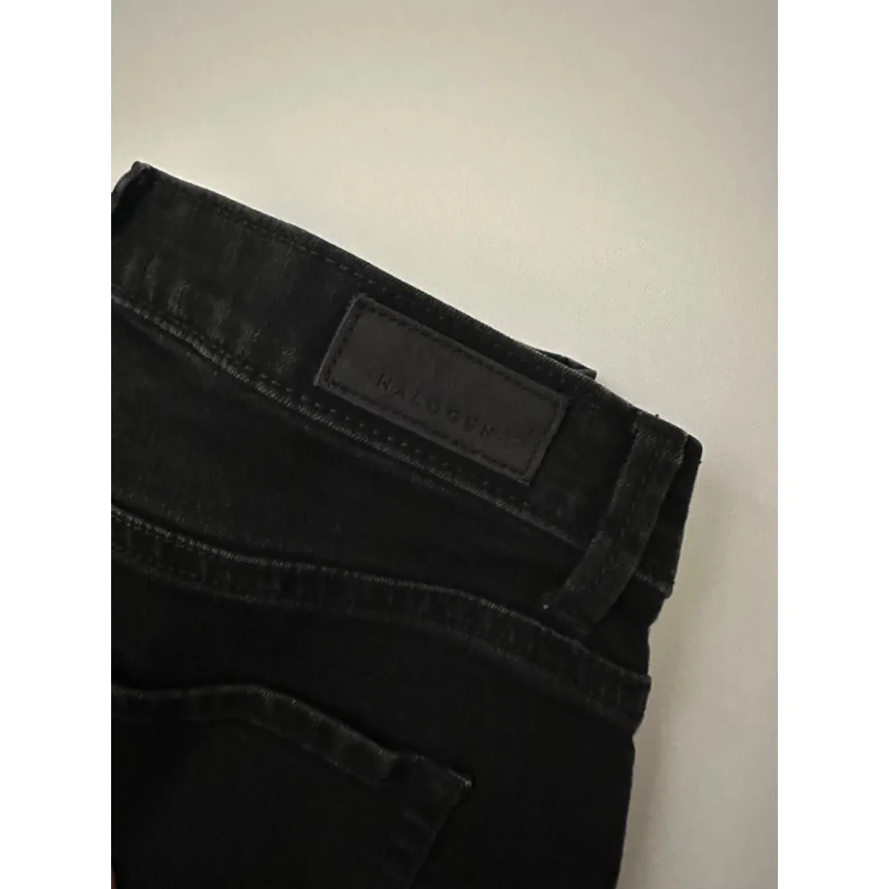 Women's Halogen Jeans‎ Size 29 Frayed Black - Image 6