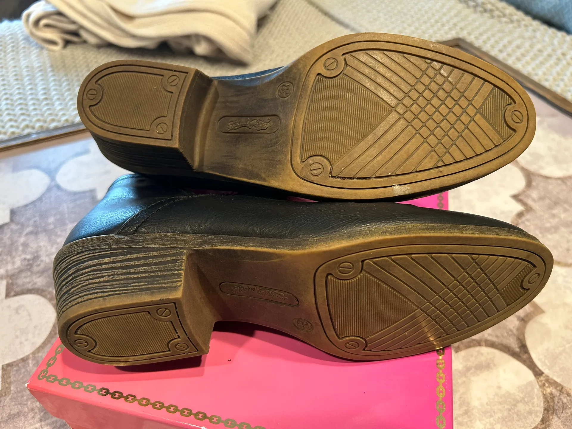 American Eagle Wedge Sandals - Image 3