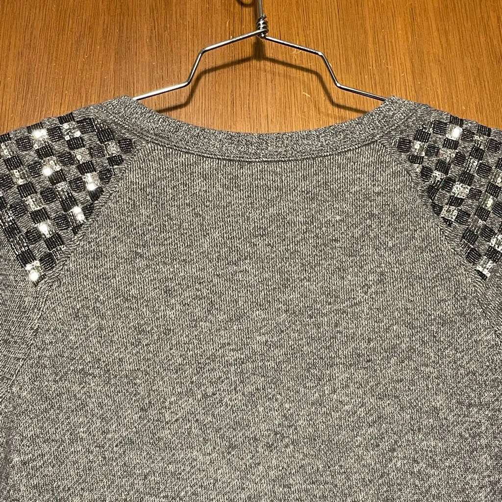 Victoria's Secret Woman's Grey Crewneck Glam Sweater Size Small - Image 5
