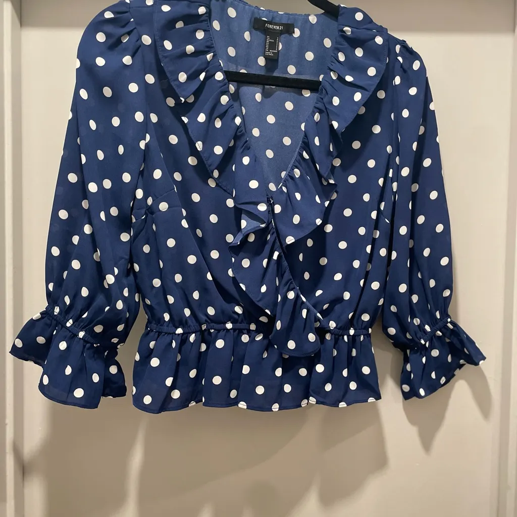LIKE NEW Forever 21 F21 Navy Blue & White Polka Dot Ruffle Blouse - S - Image 10