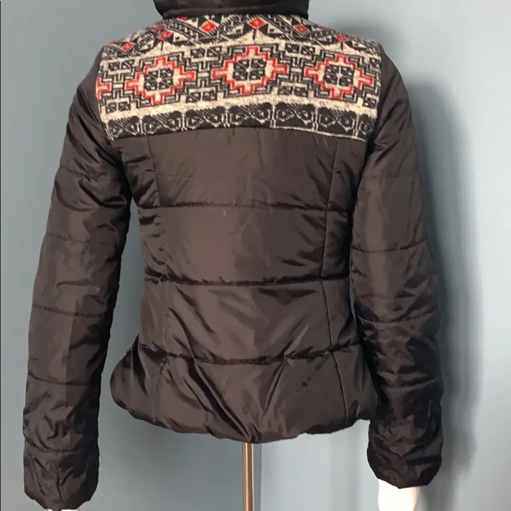 Yellowstone Inspired Bernardo Collection Native Hybrid Sweater Puffer Jacket - Image 3