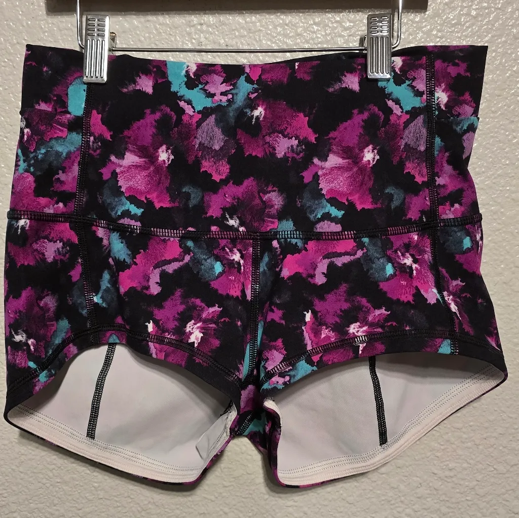 Lululemon Wunder Short 2" (Full-On Luxtreme) - Image 3