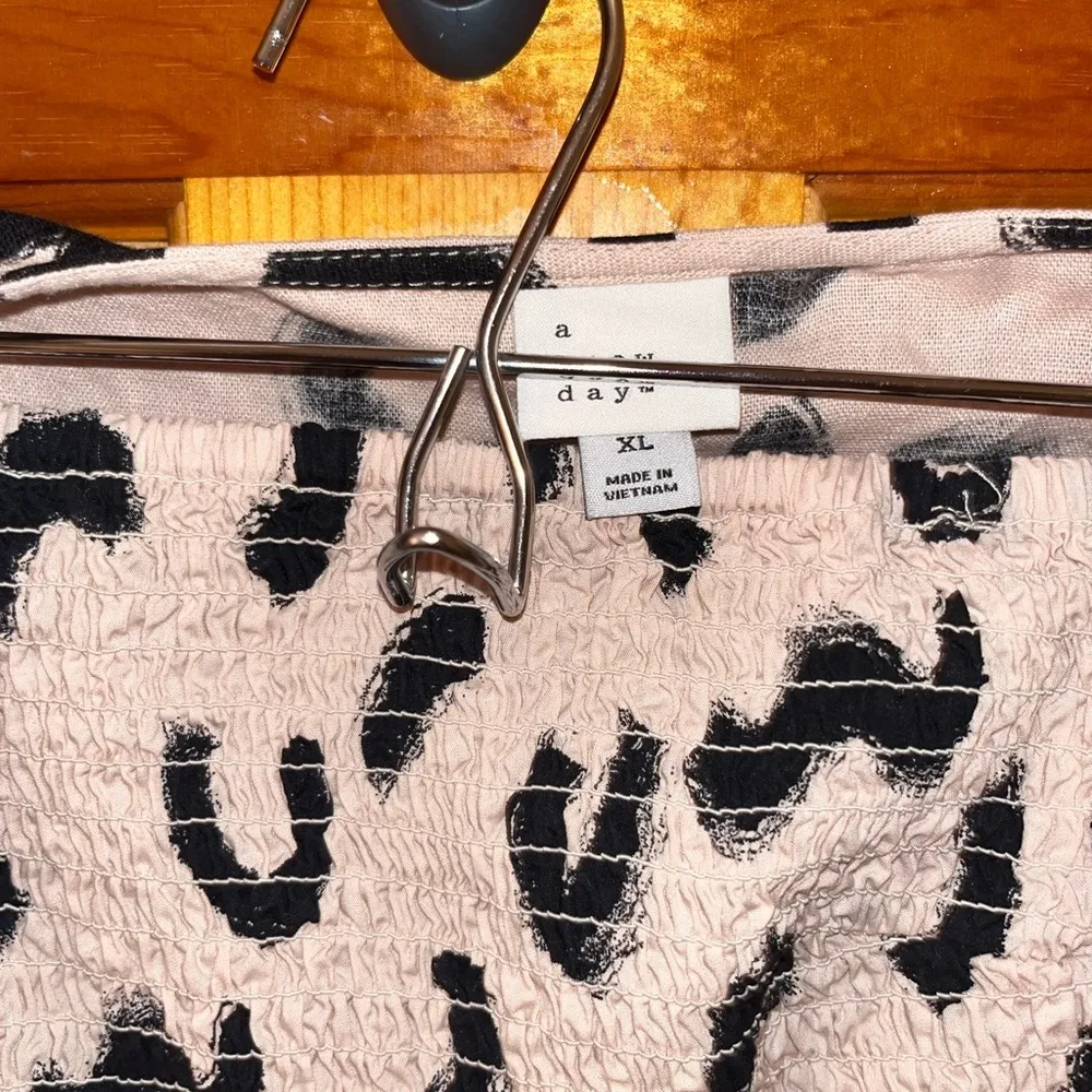 A New Day  dress without shawl (worn once!) - Image 4