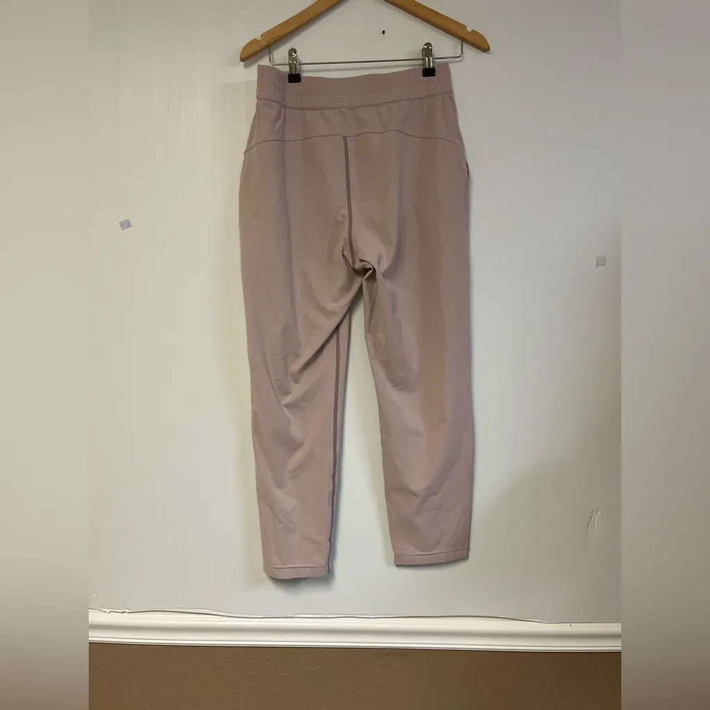 Aritzia The group Babaton Weekender Pant – Pale Pink Joggers Size M | - Image 3
