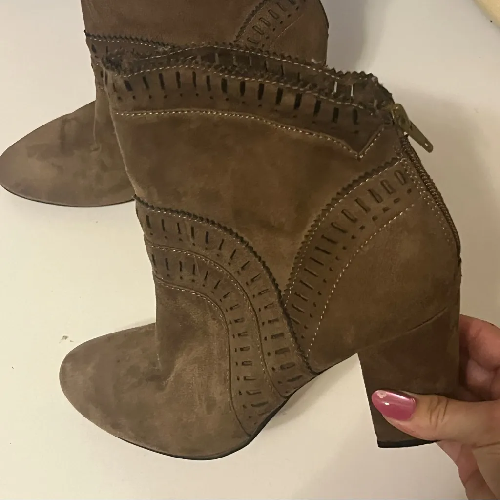 Studio Brown Ankle Booties Tan Size 8.5 - Image 4