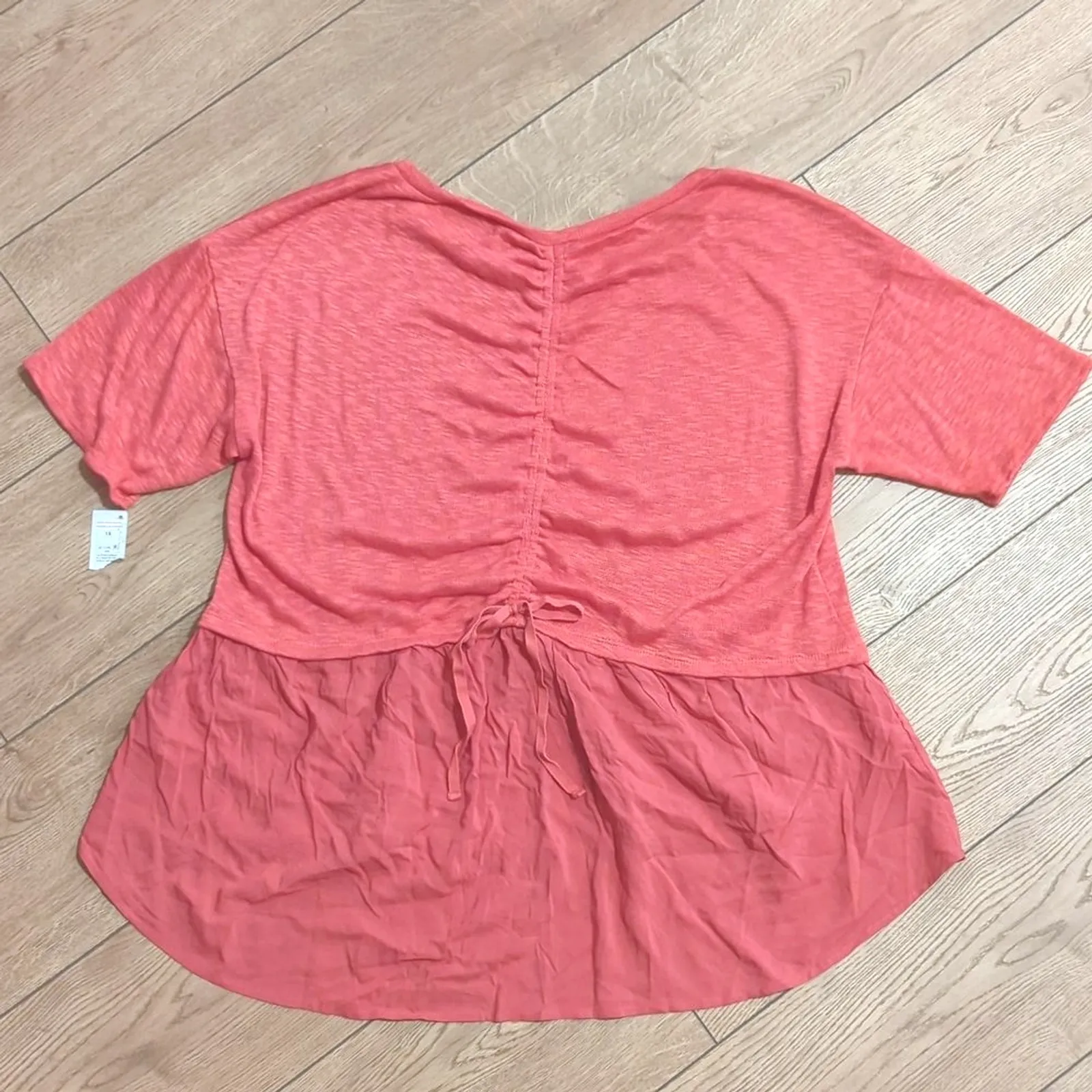 🆕 Xhilaration Plus 1x Coral hi low Peplum Babydoll sweater top shirt NWT hippie - Image 3
