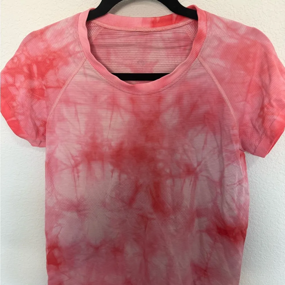 Lululemon Swiftly Tech Short Sleeve Tee Shirt 2.0 Marble Dye Raspberry Cream 10 - Image 4