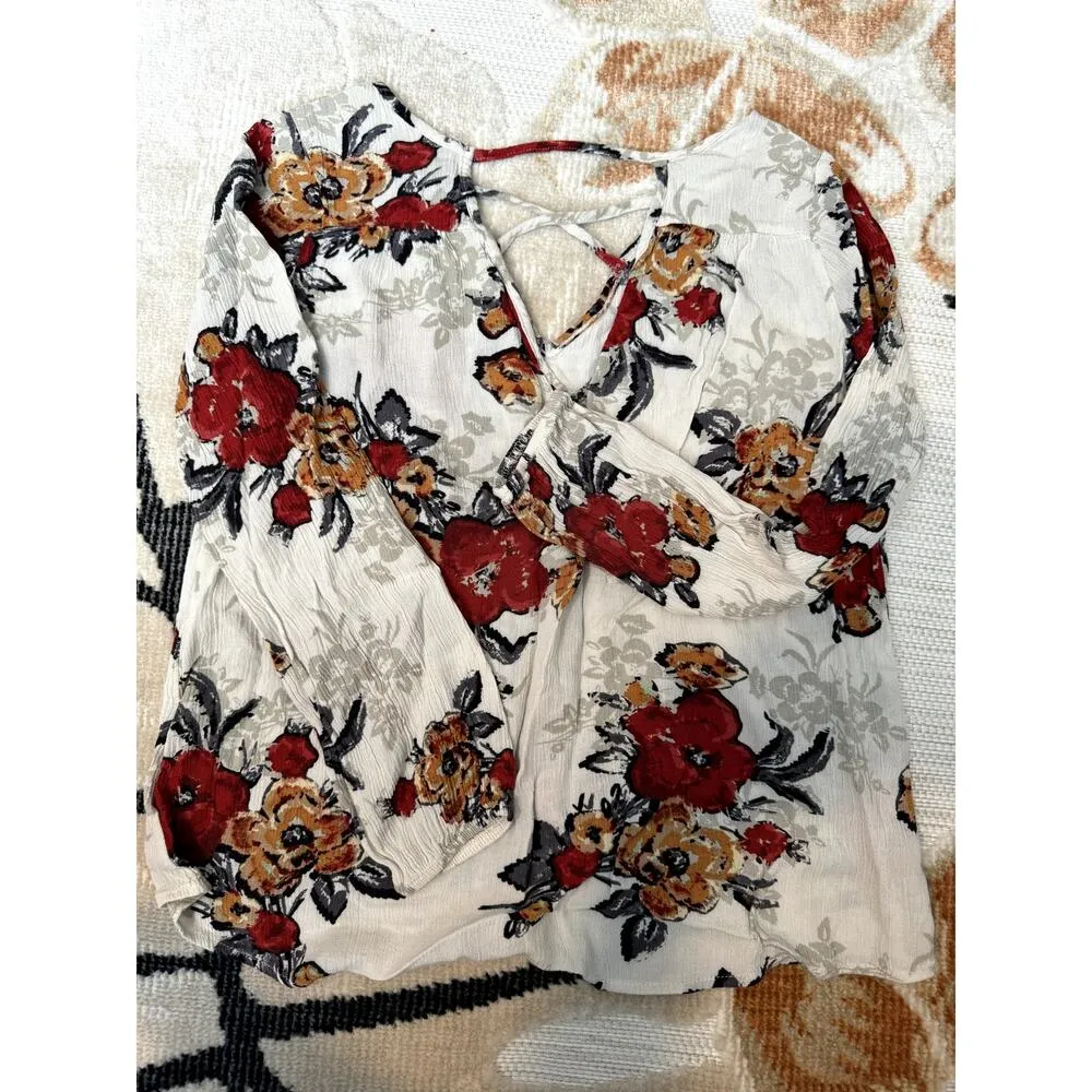 Le Lis Floral Cutout blouse, elastic cuff‎ small - Image 3