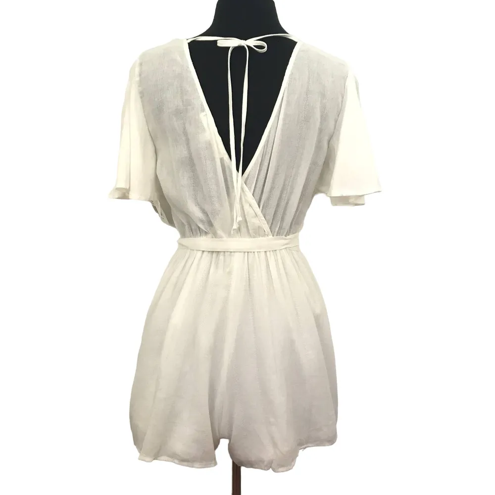 NWT ROW A White Belted Romper Size Medium Summer Romper - Image 4