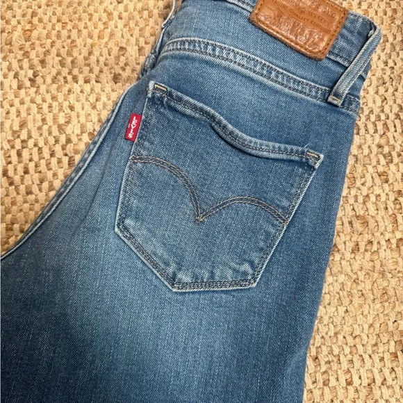 Levi's Premium 721 High Rise Skinny Jeans - Image 2