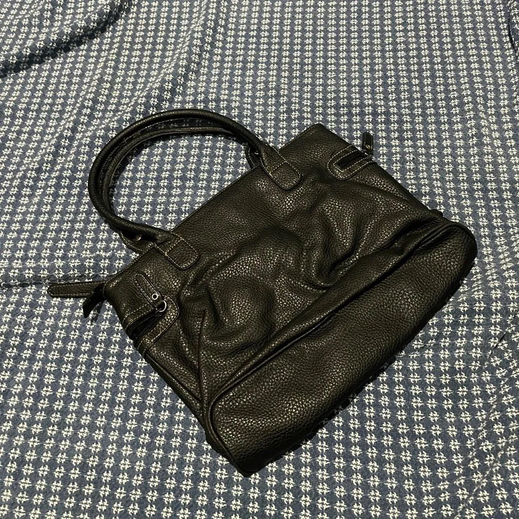 Nine and Company muted black handbag contrast stitching double strap handles - Image 2