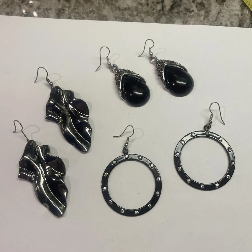 Lot Of 3 Costume Earrings Pierced Dangle - Image 2