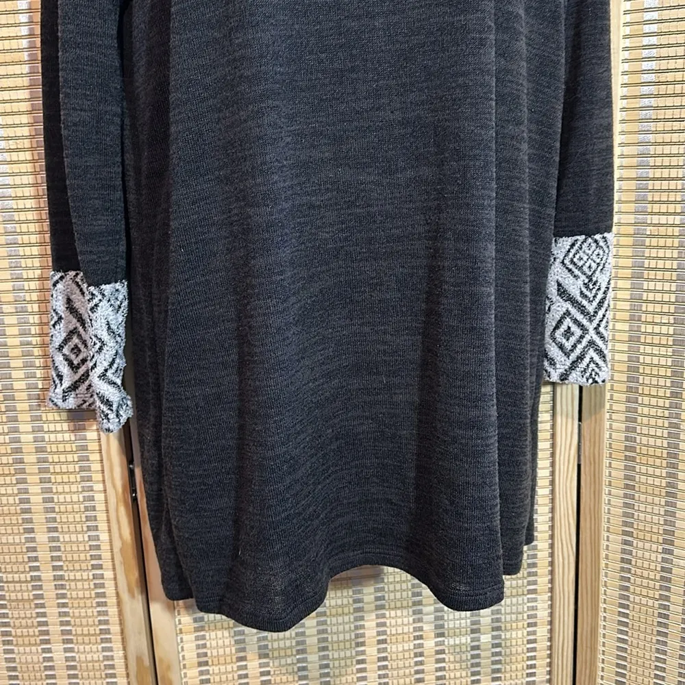 Bellamie Dark Gray Tunic Length Sweater Geometric Print Cowl Neck & Cuffs XL - Image 4