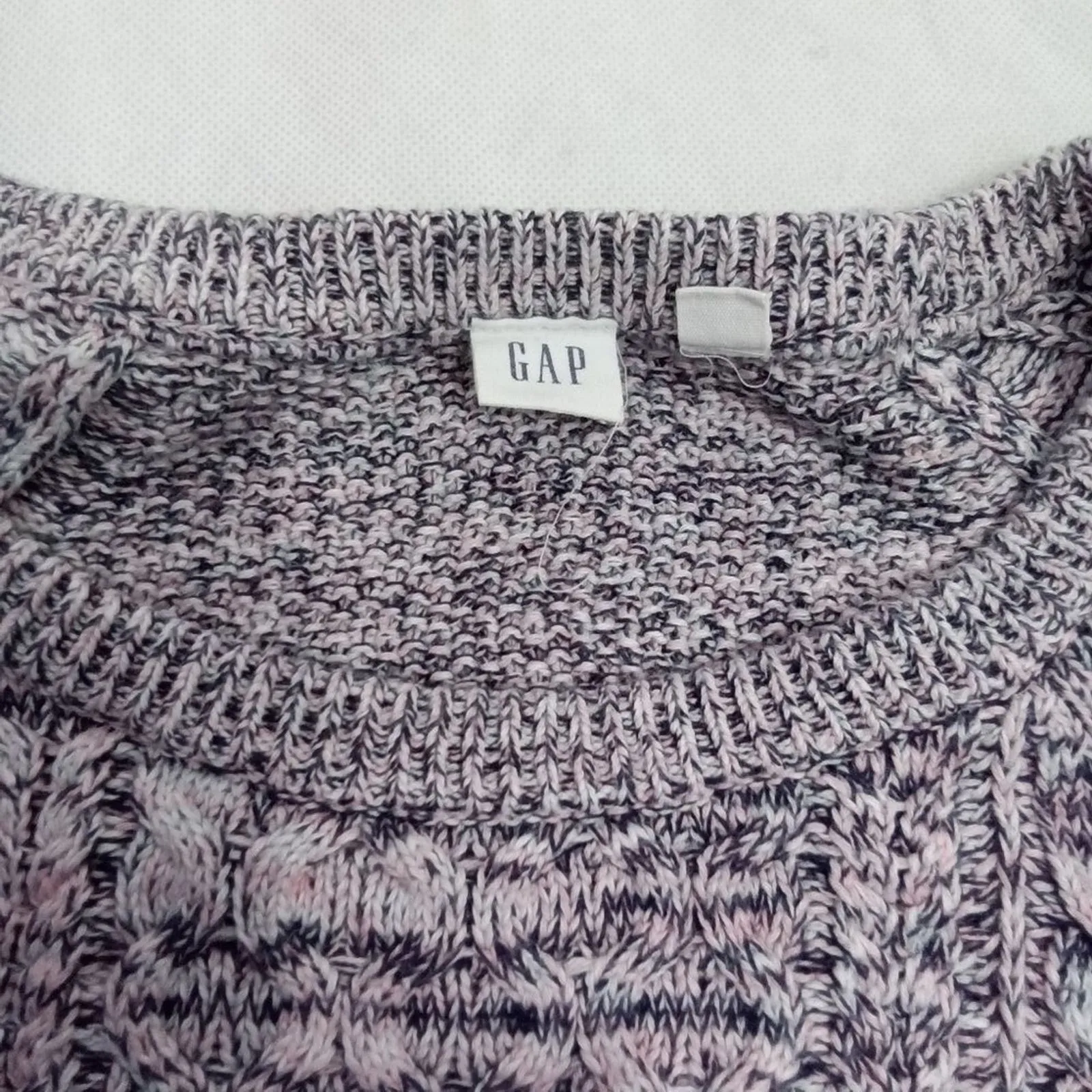 Gap women’s medium sweater purple and pink knit crew neck long sleeve Y2K preppy - Image 16